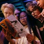 découvrez l'univers fascinant des comics : histoires captivantes, super-héros légendaires, humour et illustrations époustouflantes. plongez dans le monde de la bande dessinée et laissez-vous emporter par l'aventure !