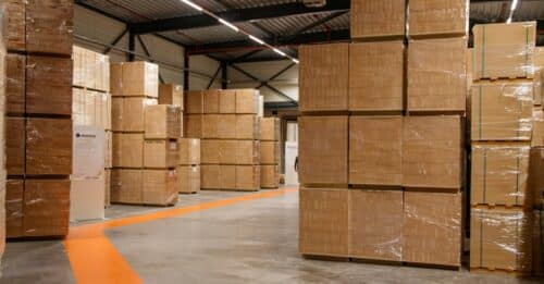 découvrez les solutions de distribution de comics pour les éditeurs, librairies et passionnés. informez-vous sur les réseaux, fournisseurs et meilleures pratiques pour optimiser la diffusion de bandes dessinées.