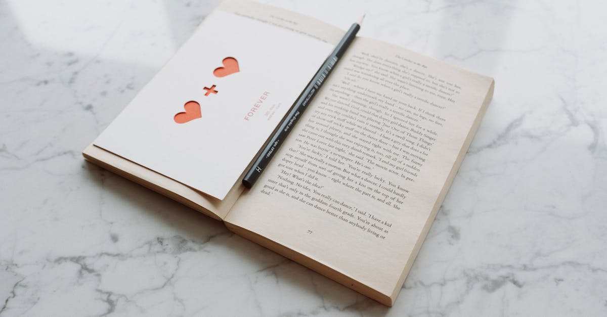 découvrez l’univers passionnant des graphic novels : des romans graphiques aux illustrations captivantes, alliant histoires puissantes et art visuel unique. plongez dans ce genre littéraire incontournable !