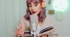 découvrez les défis et la précarité auxquels font face les créateurs de bandes dessinées, explorant leur lutte pour la reconnaissance et la stabilité financière dans l'industrie.