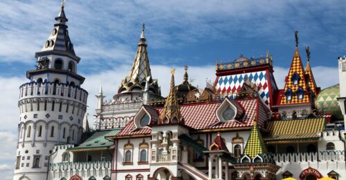 découvrez la russie : son histoire riche, sa culture unique, ses paysages vastes et ses villes emblématiques.