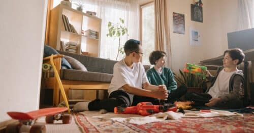 découvrez l'univers fascinant des comic books : histoires captivantes, héros emblématiques et illustrations époustouflantes pour tous les passionnés de bandes dessinées.