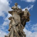 découvrez angoulême, la ville française célèbre pour son festival international de la bande dessinée, son patrimoine historique riche et son ambiance conviviale.