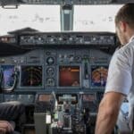 découvrez l'univers captivant de captain flam, le héros de la science-fiction intergalactique, à travers ses aventures palpitantes et ses combats pour la justice dans l'espace.