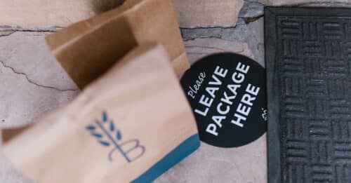 découvrez l'univers fascinant des comics : bandes dessinées, super-héros, aventures captivantes et histoires graphiques pour tous les âges.