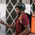 découvrez l'univers fascinant des comics : histoires captivantes, héros légendaires et aventures extraordinaires pour tous les âges.