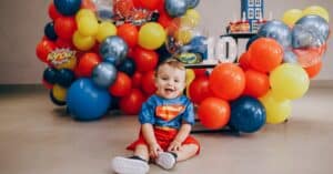 découvrez l'univers légendaire de superman, le super-héros emblématique doté de pouvoirs extraordinaires et d'un engagement indéfectible pour la justice.