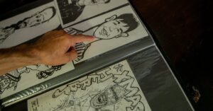 découvrez le talent d'un artiste de bande dessinée passionné, créateur d'histoires visuelles captivantes et de personnages uniques.