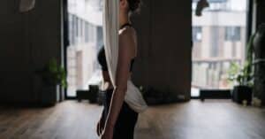 découvrez l'art fascinant des cadavres exquis, une technique collaborative créative qui stimule l'imagination et la surprise.