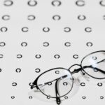 découvrez le test de bechdel, un outil pour évaluer la représentation féminine dans les œuvres cinématographiques et littéraires, en analysant la présence et les dialogues des personnages féminins.