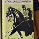 découvrez notre collection captivante de romans graphiques alliant art visuel et narration pour une expérience de lecture unique et immersive.