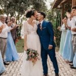 découvrez nos invités littéraires exceptionnels : auteurs, poètes et passionnés de littérature partageant leurs histoires et inspirations.