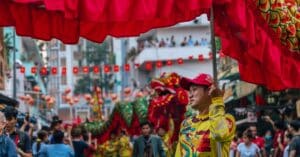 découvrez notre festival unique alliant musique, arts et culture pour une expérience inoubliable pleine de joie et de partage.