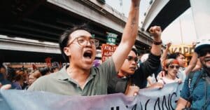 découvrez les enjeux et les défis des luttes sociales à travers l'histoire et la société contemporaine, mettant en lumière les mouvements pour la justice et l'égalité.