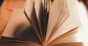 découvrez un festival littéraire riche en rencontres, lectures et échanges avec des auteurs passionnés autour des livres et des idées.