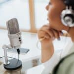 découvrez notre podcast pour écouter des discussions enrichissantes, des interviews passionnantes et des histoires inspirantes sur une variété de sujets.