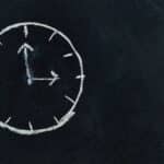 découvrez ce qu’est une minute, sa durée et ses conversions en secondes et en heures, ainsi que son usage pour mesurer le temps au quotidien.
