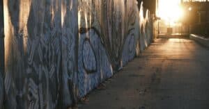 découvrez comment la créativité urbaine transforme les villes en espaces d’expression, d’innovation et de rencontres.