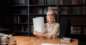 découvrez des autrices incontournables, leurs œuvres marquantes et les voix qui enrichissent la littérature à travers le monde.